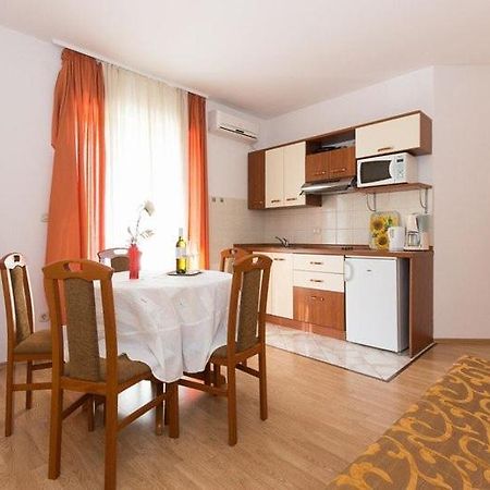 Marija F4 Apartment Krk Town Exteriör bild