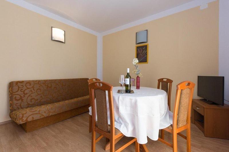 Marija F4 Apartment Krk Town Exteriör bild