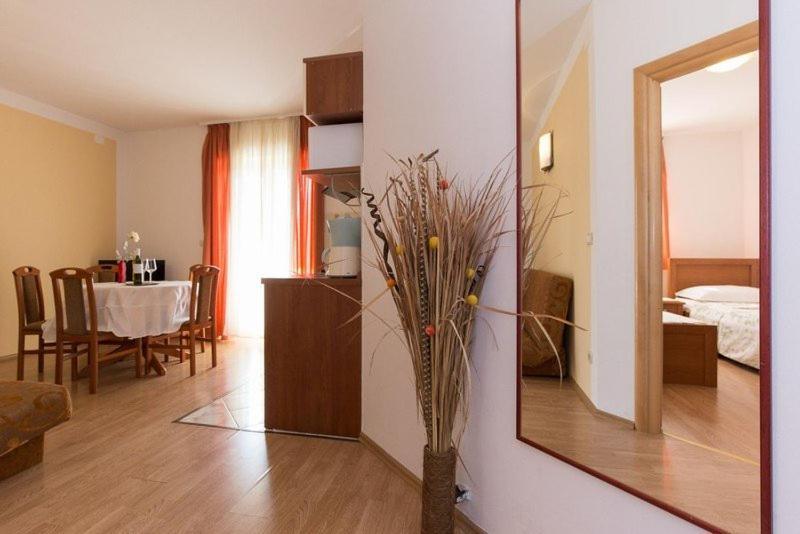 Marija F4 Apartment Krk Town Exteriör bild